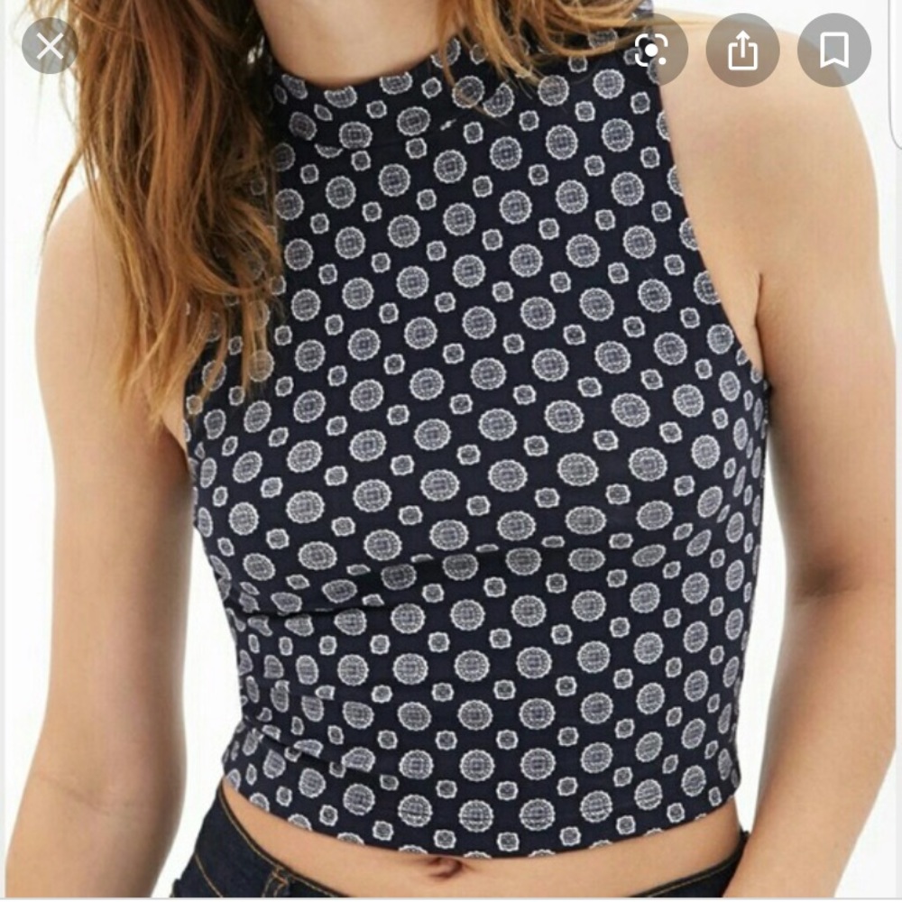 *4/$24* F21 Medallion Printed Mock Neck Crop Tank